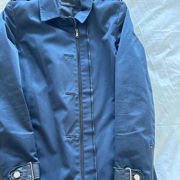 Elie Tahari - Picture 2 of 6